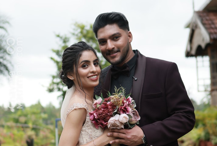 Christian wedding photo of Livin Wilson and Jyothisha Jose